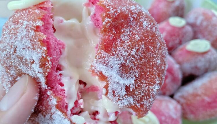 RESEPI BOMBOLONI RED VELVET YANG MENYELERAKAN - TCER.MY