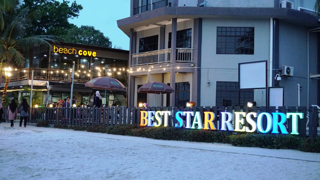 10 Hotel Menarik di Pantai Cenang 2