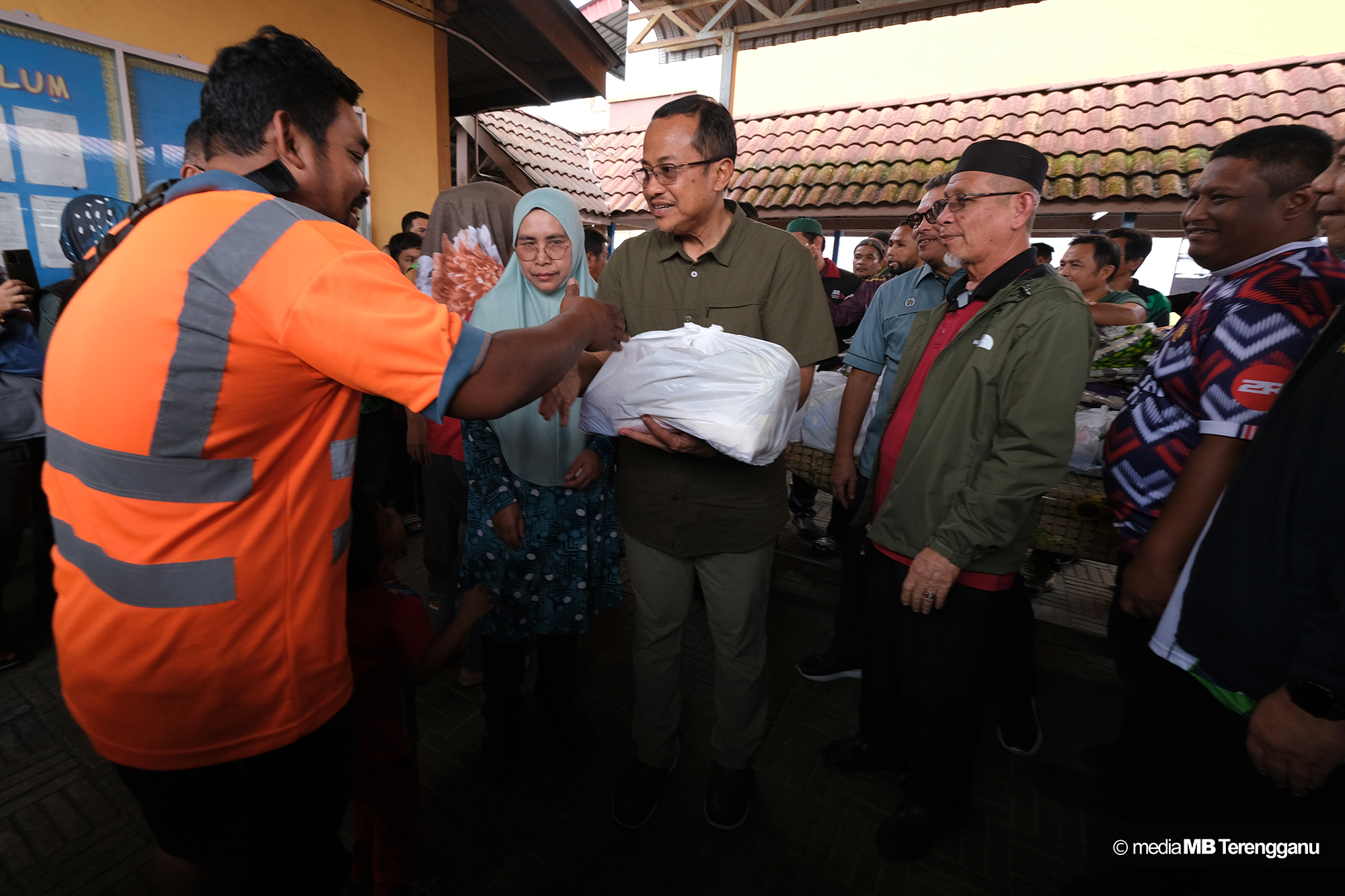 bantuan 1k