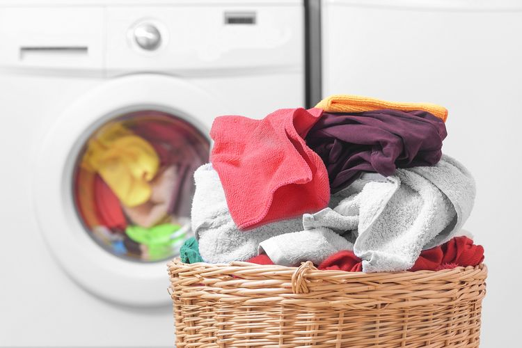 10 tips mudah mencuci pakaian